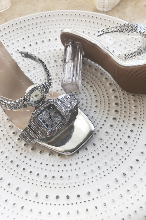 Оригинальный дизайн, босоножки – обзор и цена Clear Strap Heel