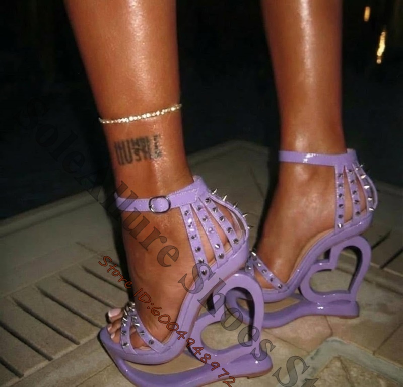 Ярко-розовые сандалии на танке – обзор и цена Leopard Print Heels
