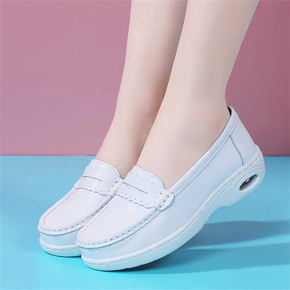 Туфли на каблуке с белой подош – обзор и цена Oxford Lace Up Women