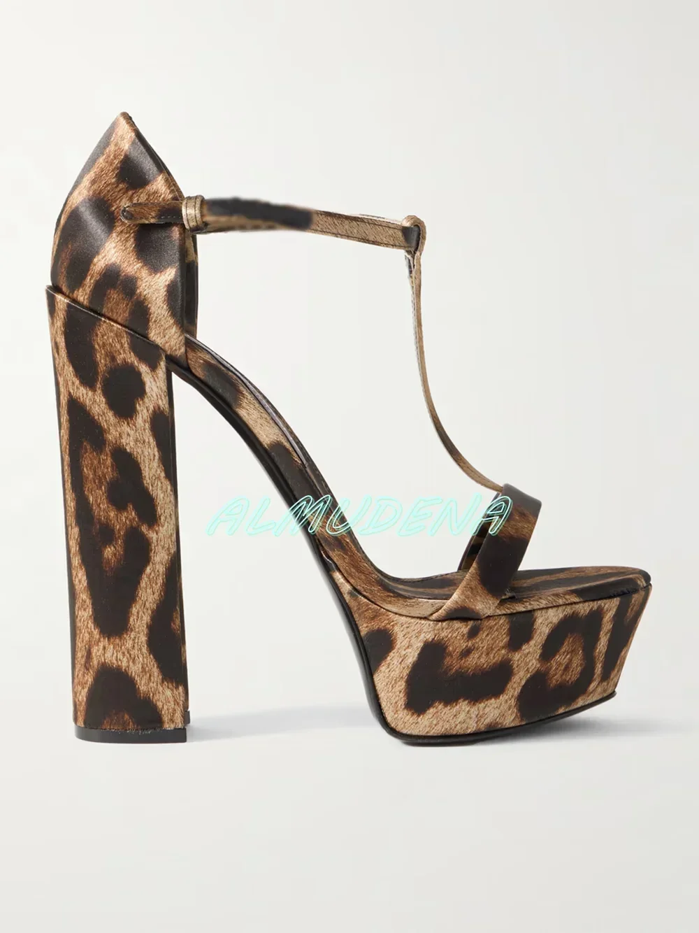 Глянцевые атласные сандалии с  – обзор и цена Leopard Print Heels